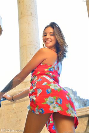 Roxanna-II Nude Pictures No Hard Hats Here