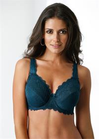 Carla Ossa in lingerie