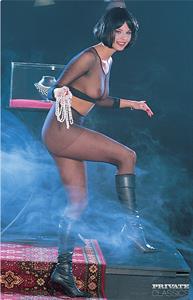 Simony Diamond - breasts