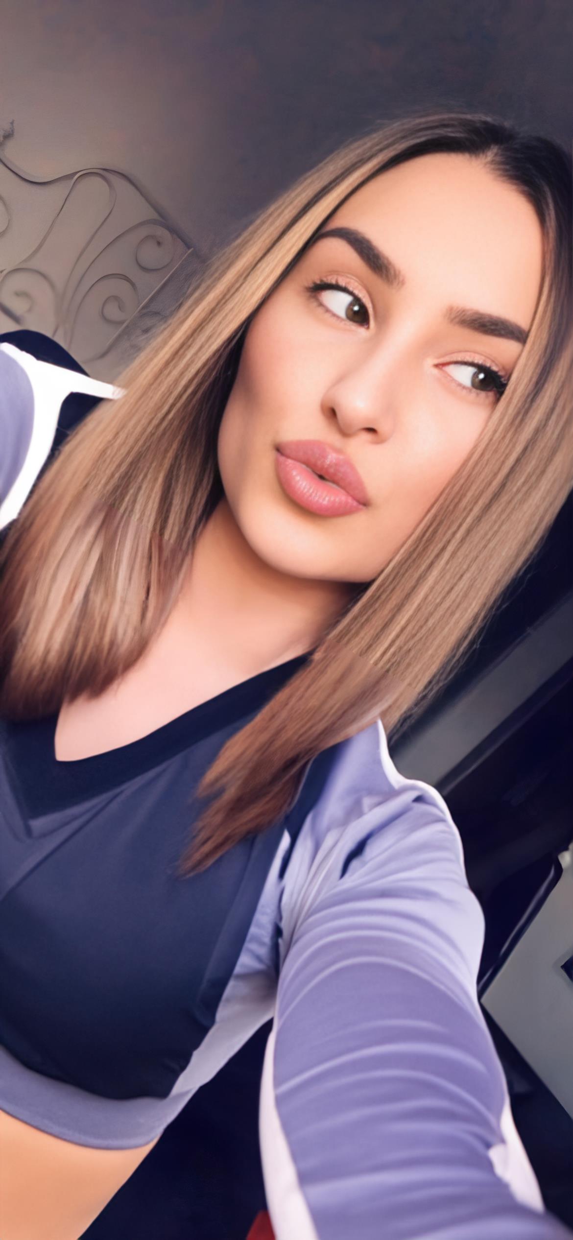 Kroatien gril living in Germany