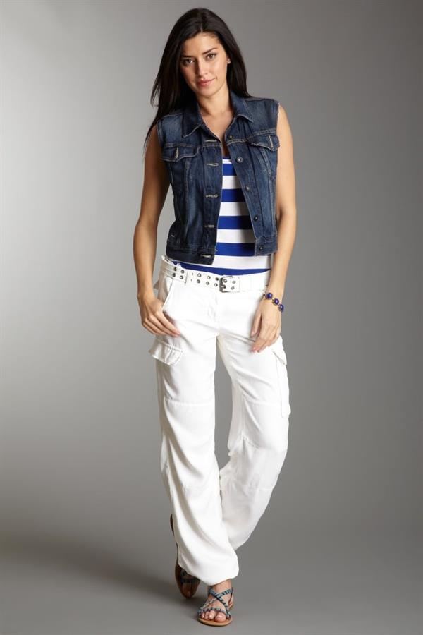 Nicole Williams English