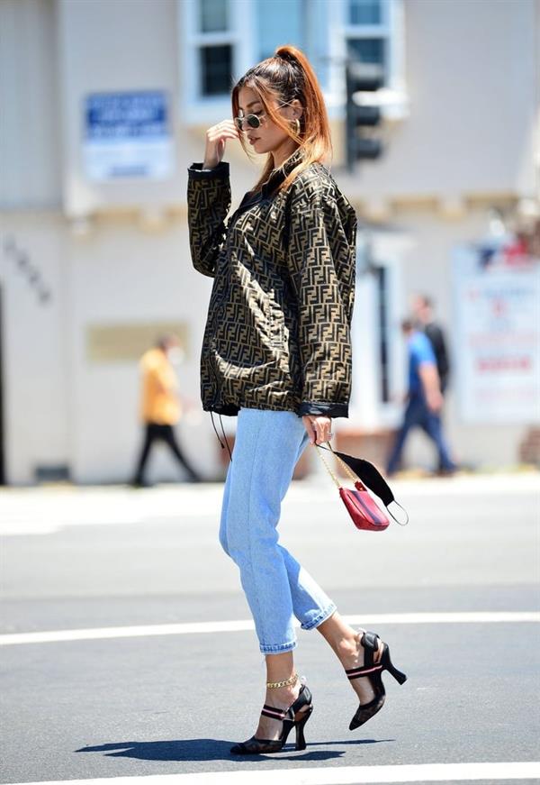 Nicole Williams English