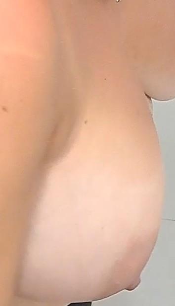 Icelandic perfect natural boobs - I like to show my Icelandic boobs