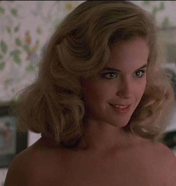 Kelly Preston