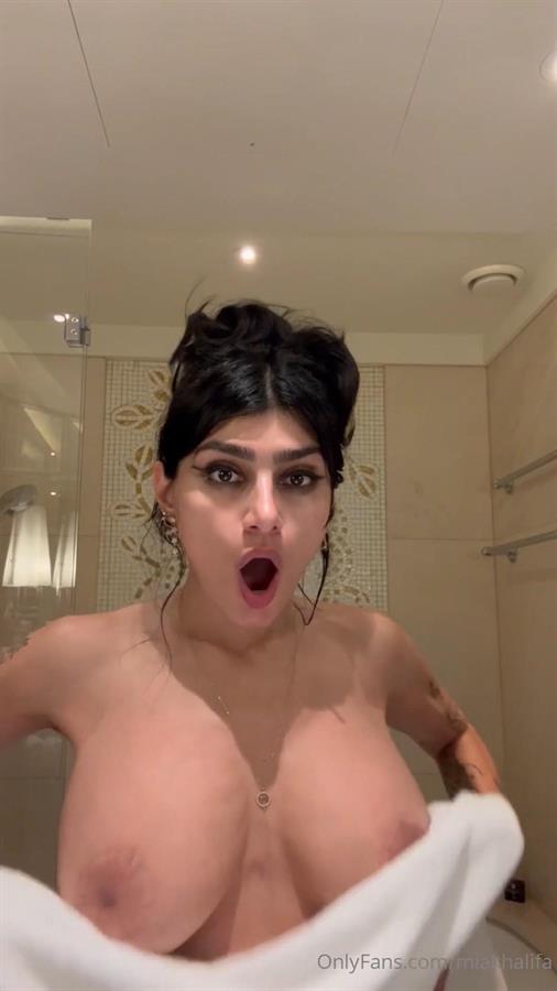 Mia Khalifa - breasts