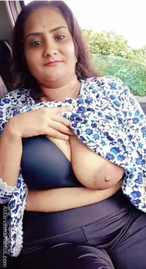 Muskan rajput randi - breasts