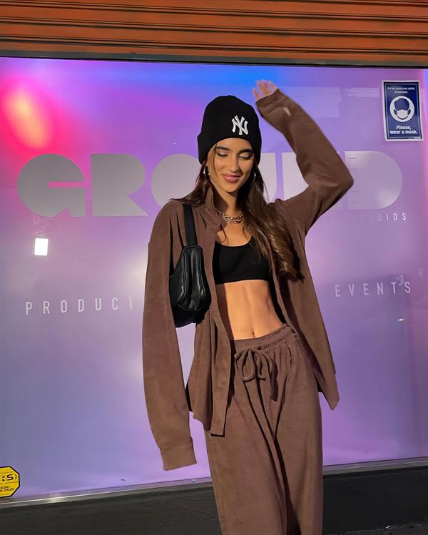 Modeling Pics