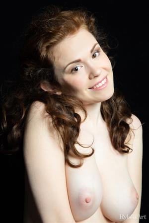 Estelle Nude Pictures Txima II