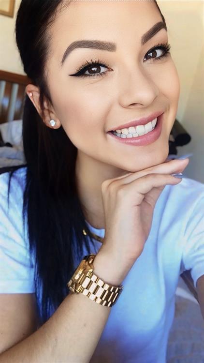 Bianca Cardenas taking a selfie