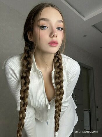 Seltin Sweety Sexy Pussy Hot Big Tits