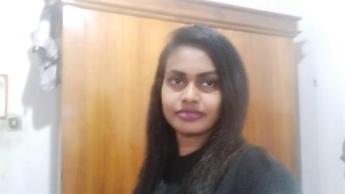 Wesa isuri showing her boobs and pussy she want big cocks