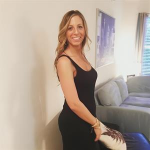 Georgia E taking a selfie