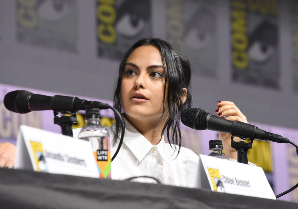Camila Mendes