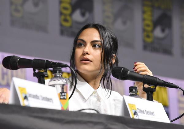 Camila Mendes