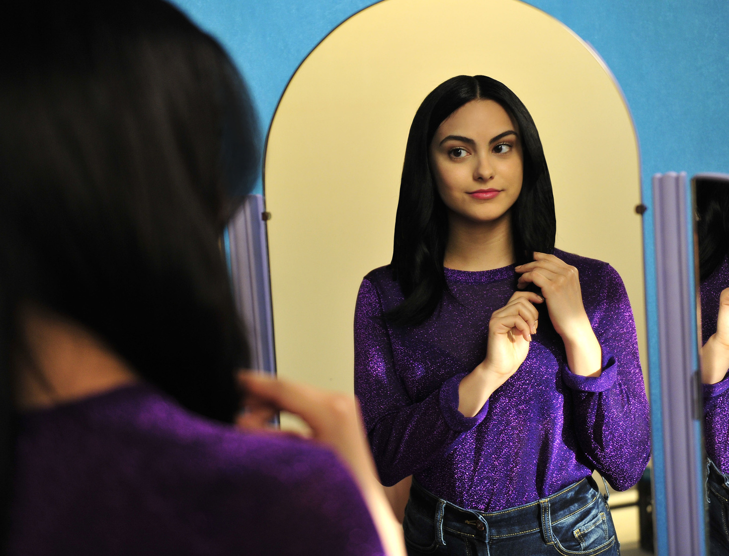 Camila Mendes