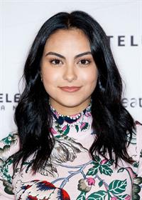 Camila Mendes