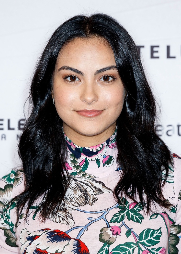 Camila Mendes