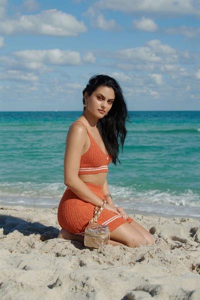 Camila Mendes
