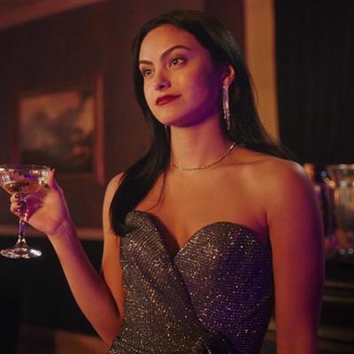 Camila Mendes