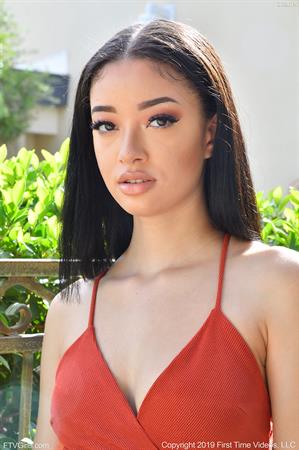 Scarlet FTV Nude Pictures Super Sexy In Red