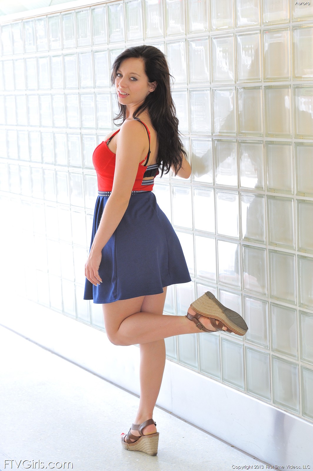 Aurora is like Minnie Mouse