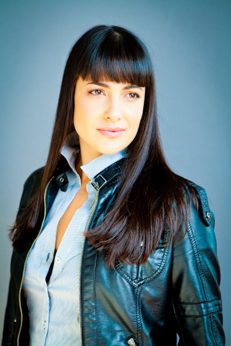 Nicola Correia Damude