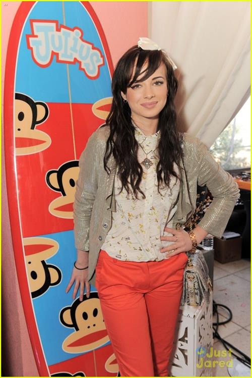 Ashley Rickards