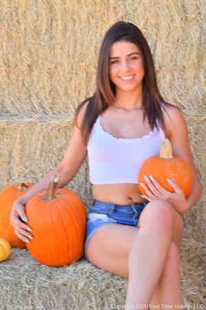 Kylie-II FTV Nude Pictures That Girl In The Shorts