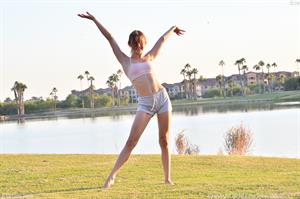 Ellie-II FTV Nude Pictures A Beautiful Finale