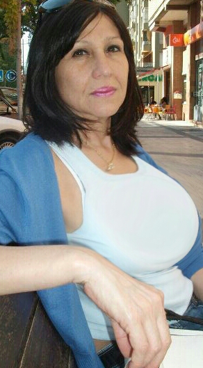 Adriana Montavergas