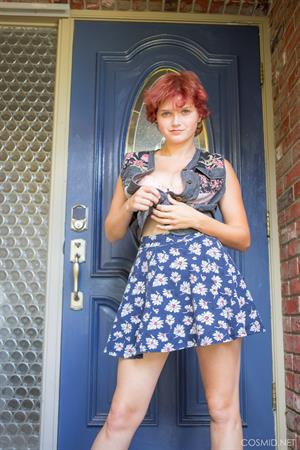 Naomi Cord Nude Pictures Naomi At The Door