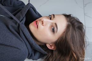 Elle Mira Nude Pictures Levyka