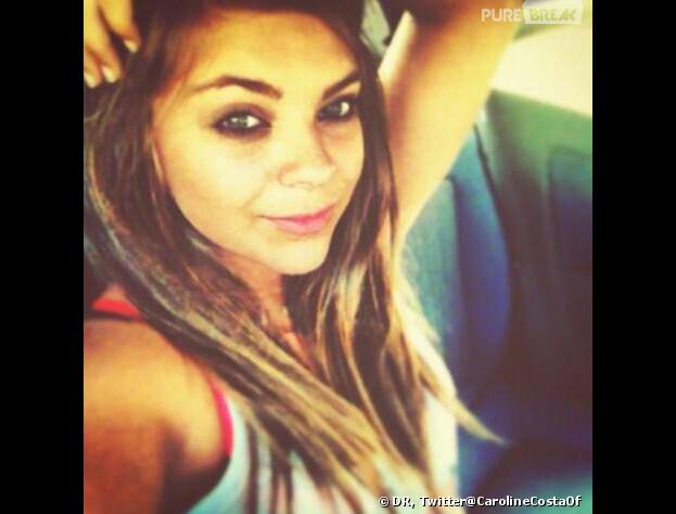 Caroline Costa taking a selfie