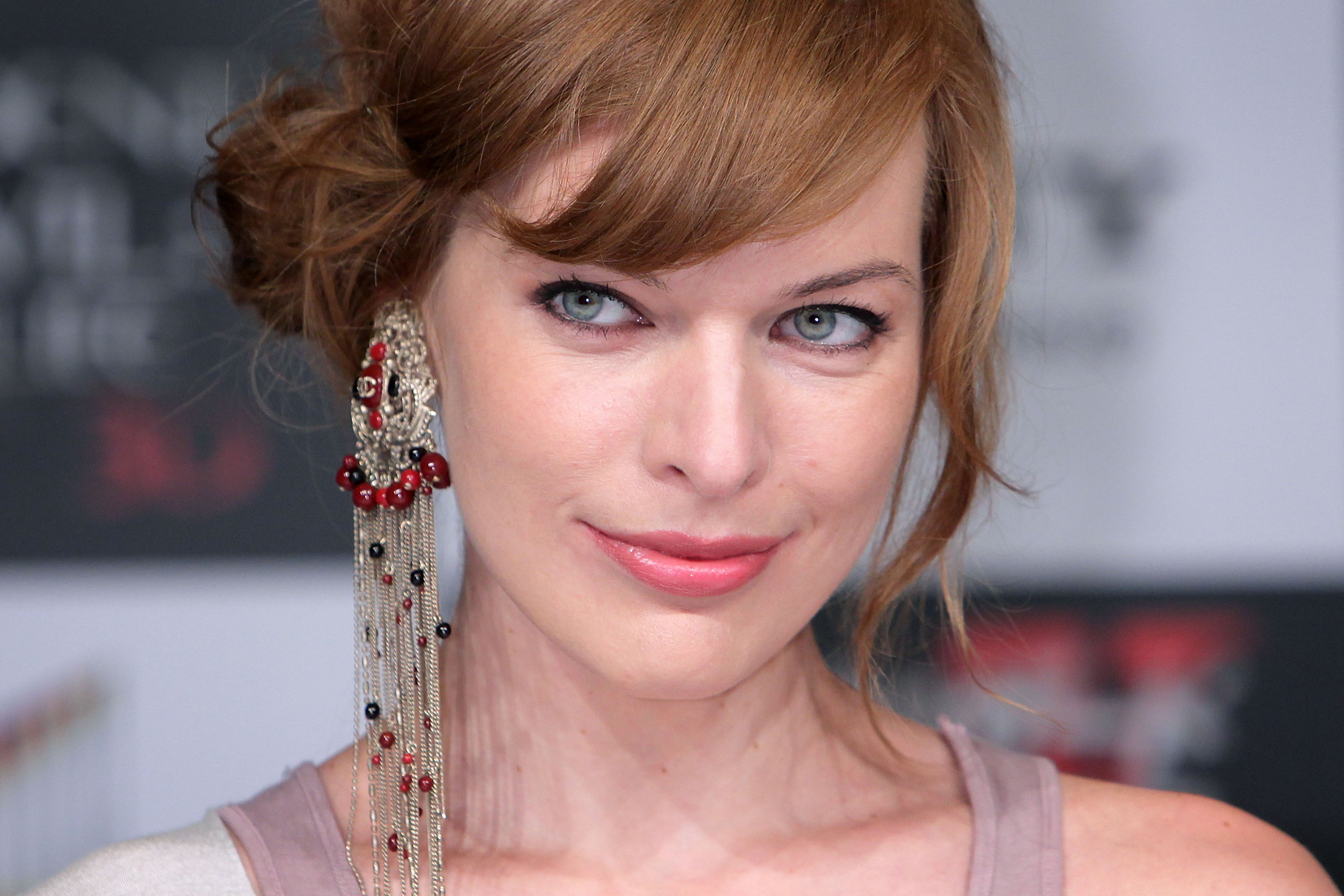 Milla Jovovich Pictures