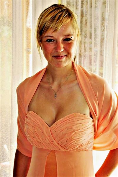 Model Tina Abel
geb. am 
12.05.1987 
in Erfurt
Photographed 28.Juli 2013 
Model Tina has wonderful medium tits and a smooth shaved cunt
Photographed 28.Juli 2013  By Dirk Waldi Waldhauer
