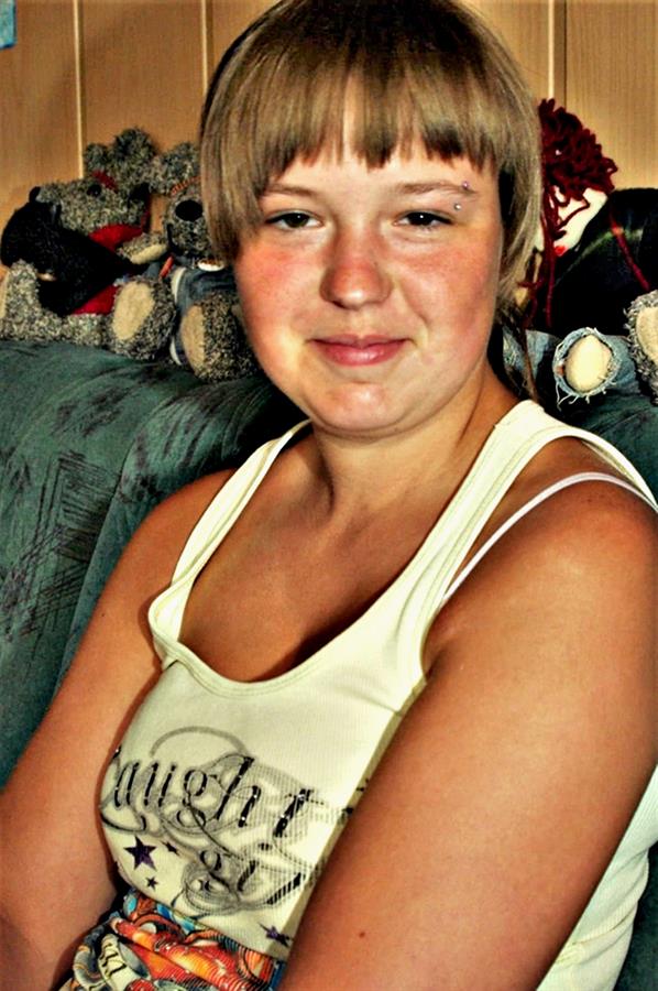 Model Tina Abel
geb. am 
12.05.1987 
in Erfurt
Photographed 28.Juli 2013 
Model Tina has wonderful medium tits and a smooth shaved cunt
Photographed 28.Juli 2013  By Dirk Waldi Waldhauer