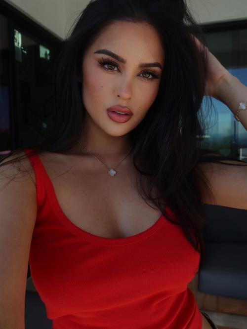 Christen Dominique