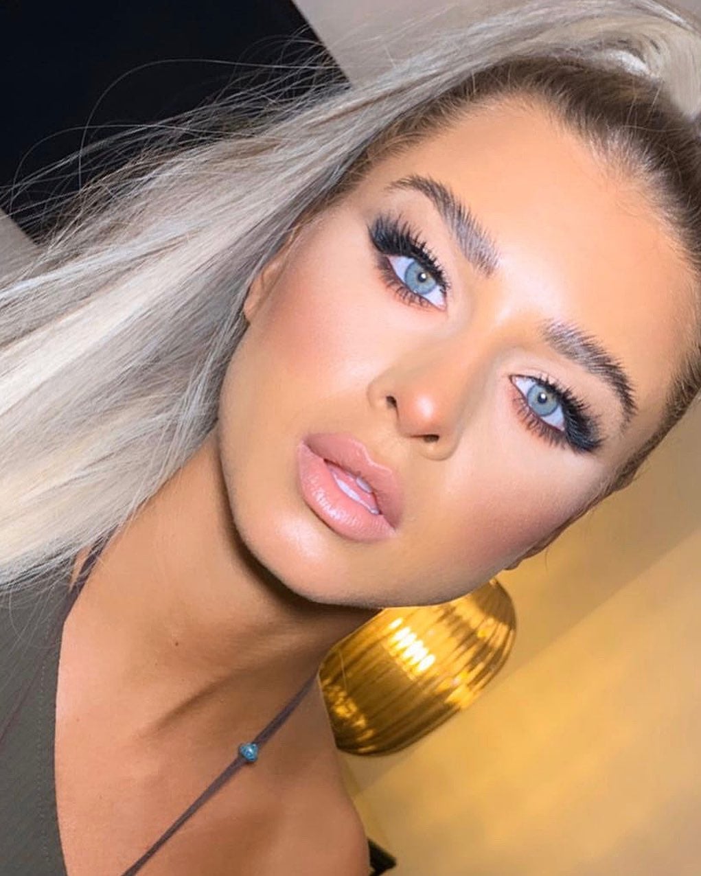 Josefine Forsberg taking a selfie