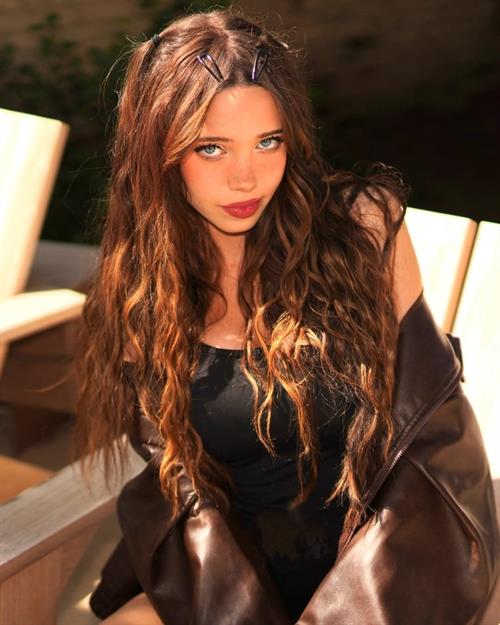 Lydia Violet