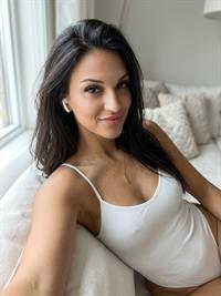 Filiz Yildiz taking a selfie