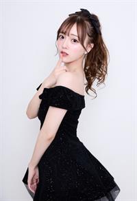 Akari Yura