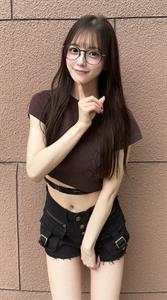 Akari Yura