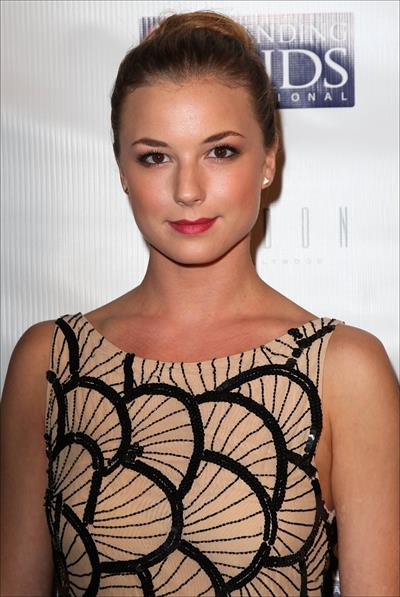 Emily VanCamp