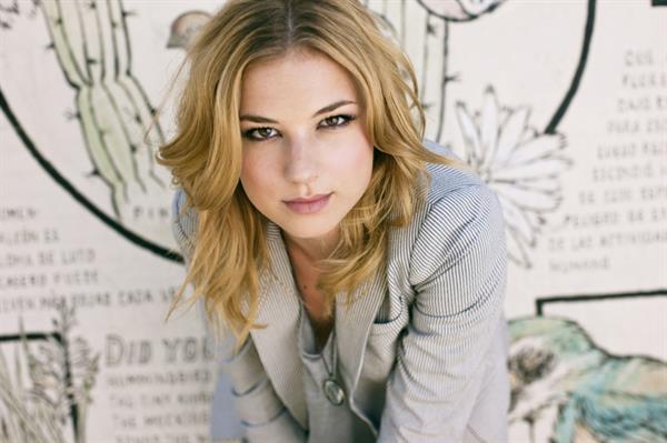 Emily VanCamp