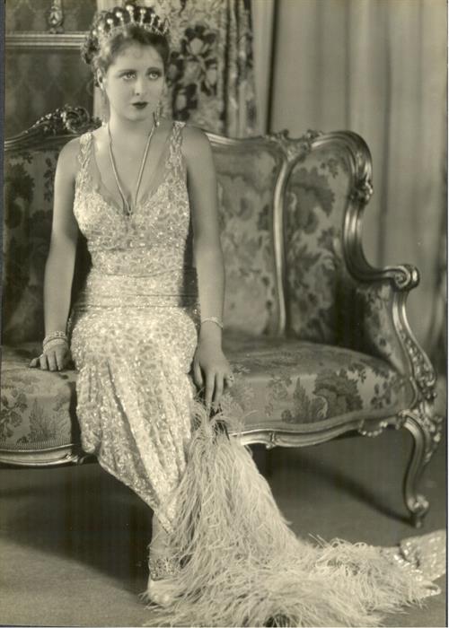 Billie Dove