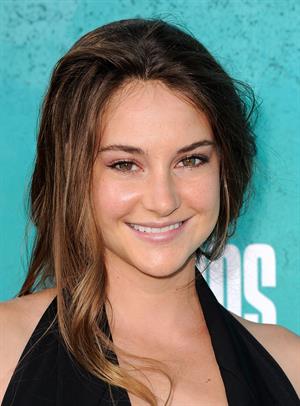 Shailene Woodley at 2012 MTV Movie Awards, June 3, 2012