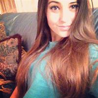 Angie Varona taking a selfie