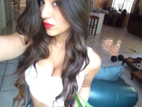 Angie Varona taking a selfie
