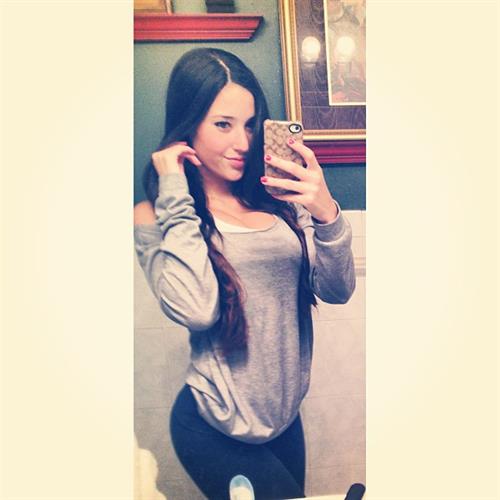 Angie Varona taking a selfie
