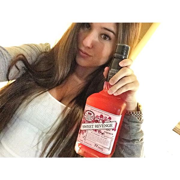 Angie Varona taking a selfie